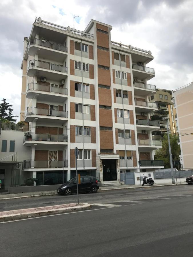 B&B Parco 2 Giugno Bari Exterior foto